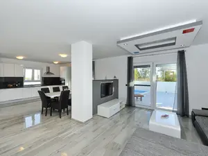Ferienhaus für 8 Personen in Privlaka