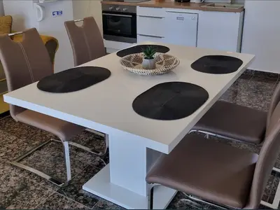 DiningRoom