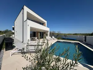 Ferienhaus für 6 Personen (164 m²) in Privlaka