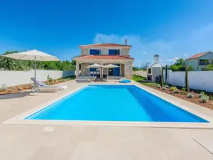 Ferienhaus für 10 Personen (250 m²) in Privlaka