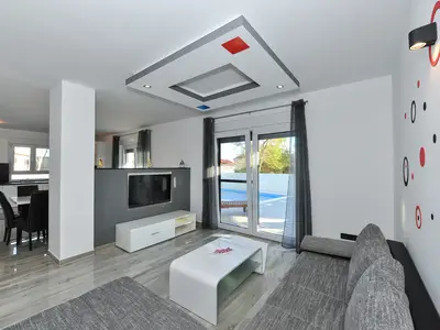 Ferienhaus für 8 Personen (150 m²) in Privlaka 4/10