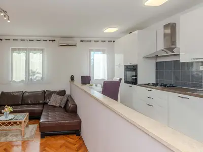 Ferienhaus für 4 Personen (100 m²) in Privlaka 5/10