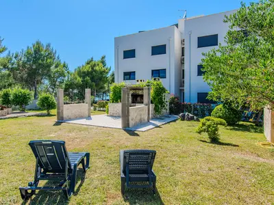 Ferienhaus für 8 Personen (120 m²) in Privlaka 5/10