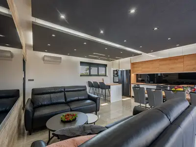 Ferienhaus für 10 Personen (240 m²) in Privlaka 6/10