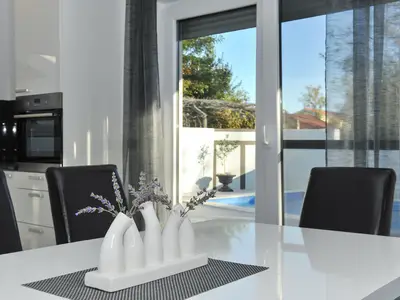 Ferienhaus für 8 Personen (150 m²) in Privlaka 8/10