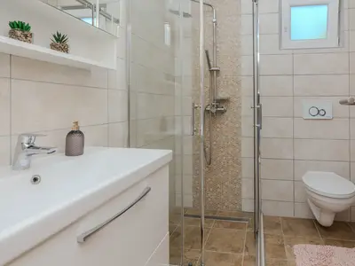 Ferienhaus für 6 Personen (60 m²) in Privlaka 10/10