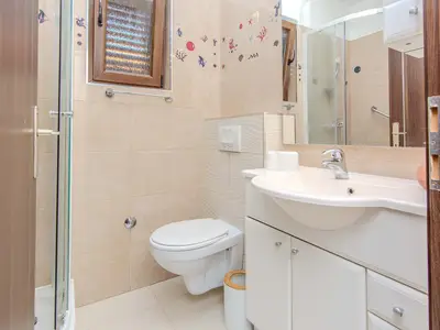 Ferienhaus für 4 Personen (100 m²) in Privlaka 10/10