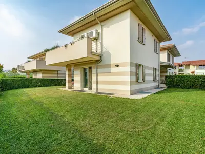house house