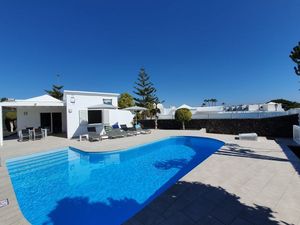 23140747-Ferienhaus-5-Puerto del Carmen-300x225-1