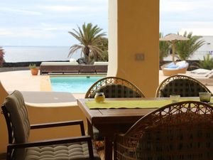 19032619-Ferienhaus-6-Puerto del Carmen-300x225-3