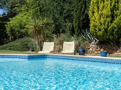 PoolOfHouse