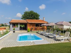 Ferienhaus für 6 Personen (90 m²) in Pula (Istarska)
