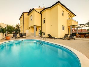 Ferienhaus für 8 Personen (125 m²) in Pula (Istarska)