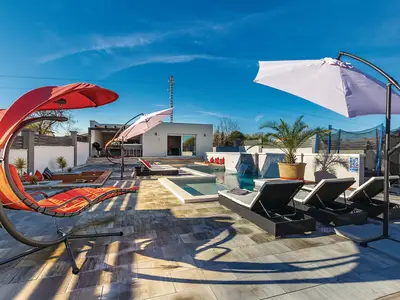 pool