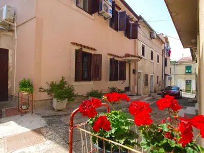 Ferienhaus für 4 Personen (75 m²) in Pula (Istarska) 1/10