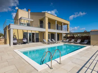 pool