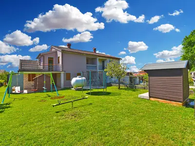 Ferienhaus für 9 Personen (150 m²) in Pula (Istarska) 2/10