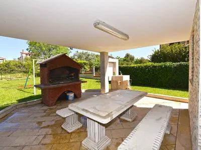 Ferienhaus für 9 Personen (150 m²) in Pula (Istarska) 6/10
