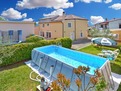 Ferienhaus für 4 Personen (30 m²) in Pula (Istarska) 1/10