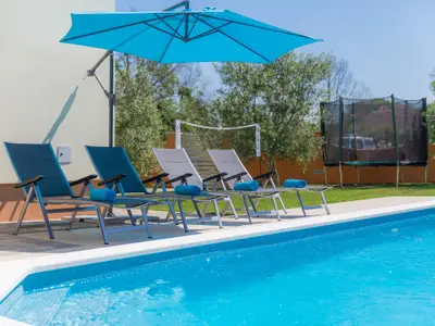 pool