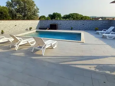 pool