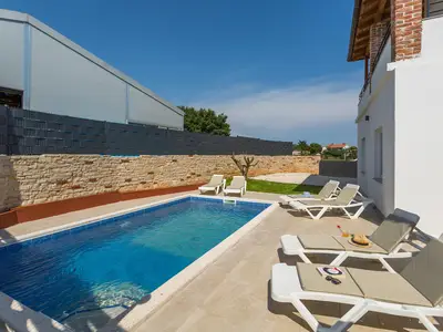 pool