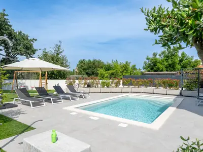 pool