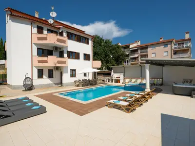 pool