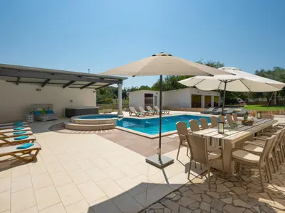pool
