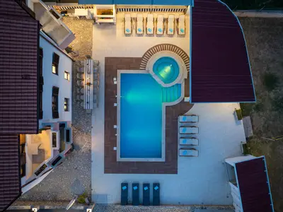 pool