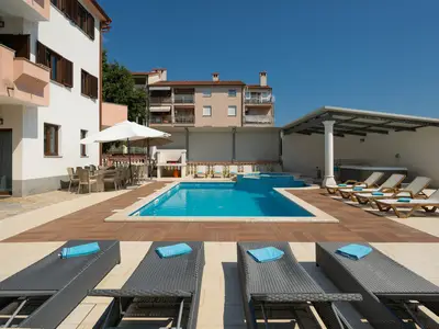 pool