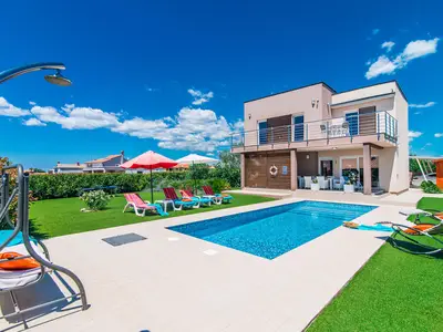 pool
