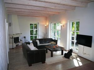 22428037-Ferienhaus-5-Putbus-300x225-5