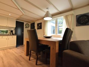 22014547-Ferienhaus-4-Putten-300x225-3