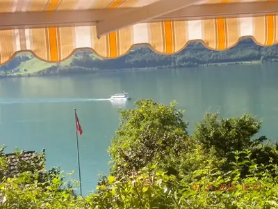 Quinten ist einer der acht autofreien Orte der Schweiz und ausschließlich zu Fuß oder über den Wasserweg zu erreichen!