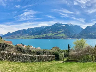 Aussicht auf See und Berge, Frühling 2021