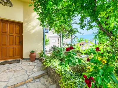 Ferienhaus für 7 Personen (140 m²) in Rab 3/10