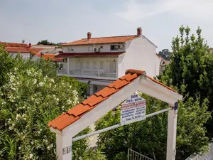 Ferienhaus für 9 Personen (100 m²) in Rab