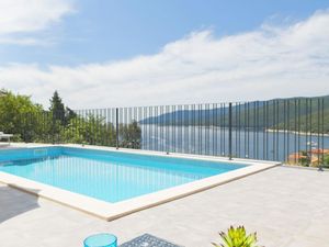 23147527-Ferienhaus-8-Rabac-300x225-3