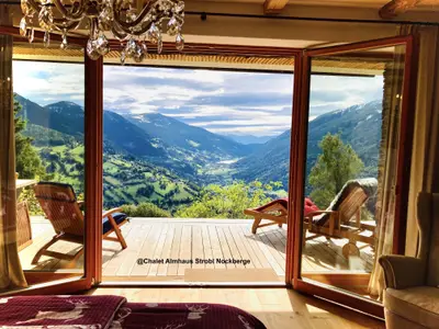 Schlafzimmer Panorama@Chalet Almhaus Strobl Nockbe