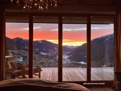 Infinity Bett_Morgenerwachen@Chalet Almhaus Strobl