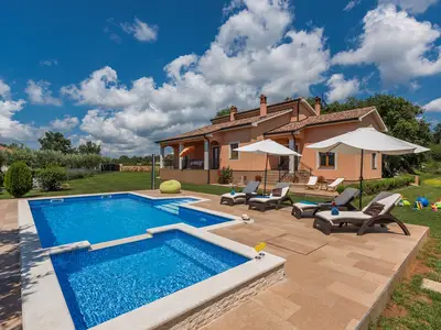 Ferienhaus für 6 Personen (121 m²) in Radetići 2/10