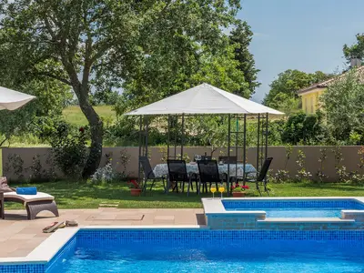 Ferienhaus für 6 Personen (121 m²) in Radetići 4/10