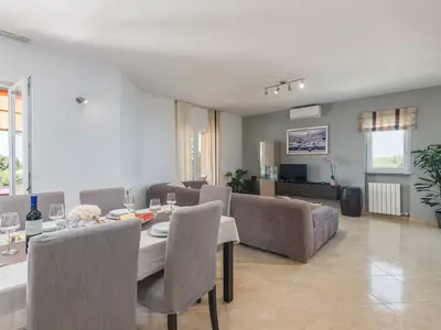 Ferienhaus für 6 Personen (110 m²) in Radetići 5/10