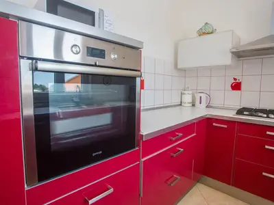 Ferienhaus für 6 Personen (110 m²) in Radetići 7/10