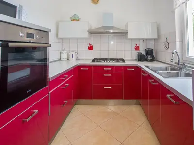 Ferienhaus für 6 Personen (110 m²) in Radetići 9/10