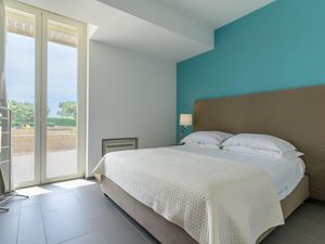 23017205-Ferienhaus-6-Ragusa-300x225-4