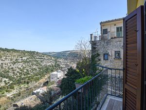 23762095-Ferienhaus-6-Ragusa-300x225-5