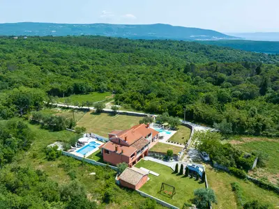 Ferienhaus für 8 Personen (100 m²) in Rakalj 1/10
