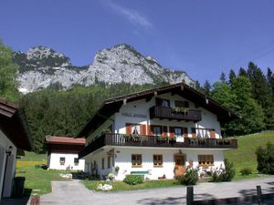 23973005-Ferienhaus-2-Ramsau-300x225-1